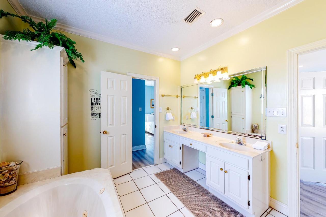 Surf N' Turf Villa Dauphin Island Bagian luar foto